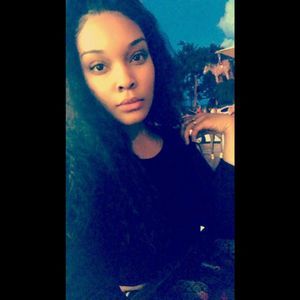 Meet your Posher, Desiree'